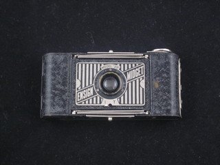 An Ensign Midget model 22 camera