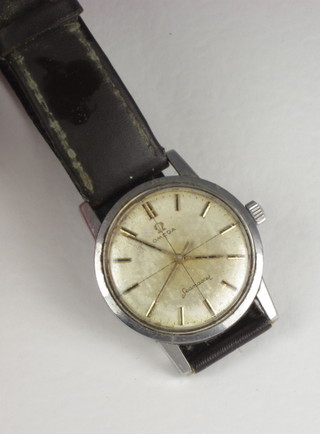 A gentleman's Omega Seamaster wristwatch contained in a stainless steel case