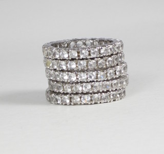 5 eternity rings set white stones