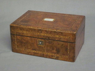 A Victorian walnut trinket box with hinged lid and crossbanded decoration 10"