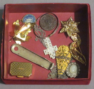 A collection of various costume jewellery