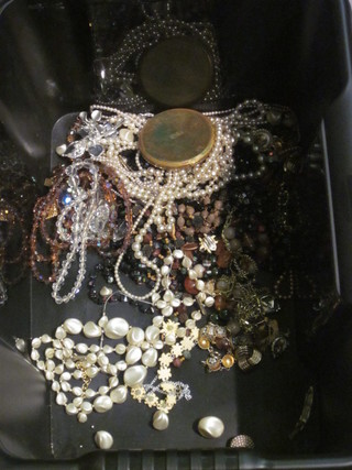 A collection of costume jewellery