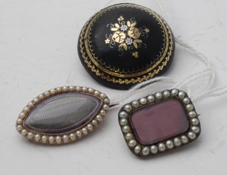 2 19th Century brooches set pearls and a circular piquet brooch