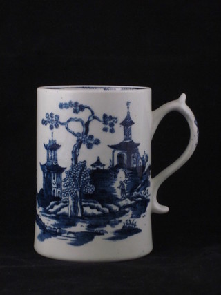 An 18th Century "Worcester" mug decorated Oriental scenes 4  1/2"