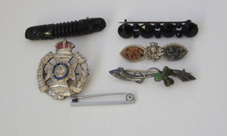 A Rifle Brigades sweetheart brooch and 5 other brooches