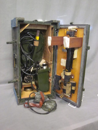 A mine detector C4, boxed