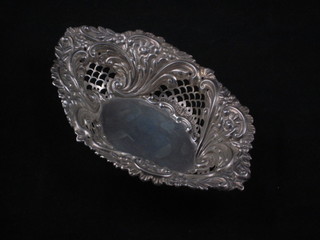 A Victorian embossed and pierced silver dish, Sheffield 1899, 2  ozs