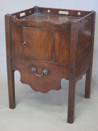 A Georgian mahogany tray top commode fitted a cupboard and  drawer, raised on square supports 20"