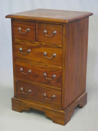 A Georgian style mahogany chest of 2 short and 3 long drawers with brass swan neck drop handles, raised on bracket feet, 21"
