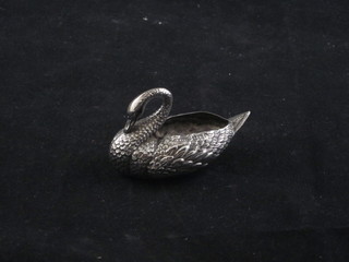 An Edwardian silver pin cushion in the form of a swan,  Birmingham 1910, 2 1/2"