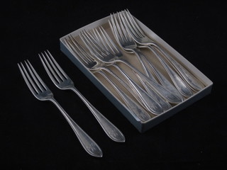A set of 12 silver pudding forks Sheffield 1936, 18 ozs