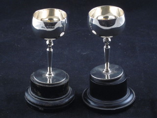 2 silver goblet shaped trophy cups, Birmingham 1921, 2 ozs