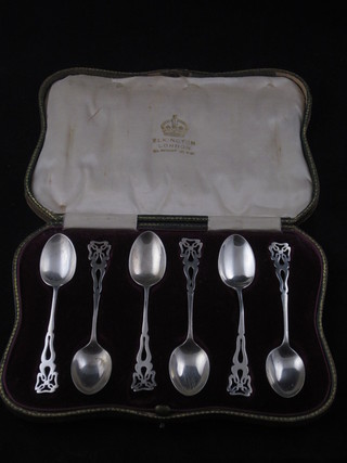 A set of 6 silver coffee spoons by Elkingtons, Birmingham 1909,  2 ozs, cased