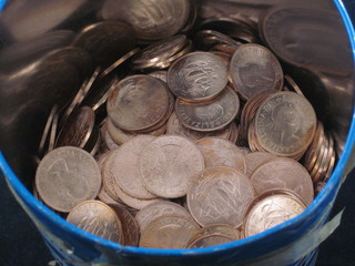 A large collection of mint 1967 half pennies