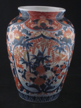 A 19th Century Japanese Imari porcelain vase 9"