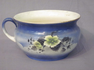 A Royal Minton pottery chamber pot