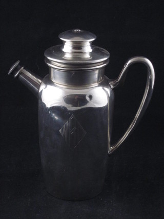 An Art Deco Sterling silver cocktail shaker, the base marked Sterling 950, 10 ozs