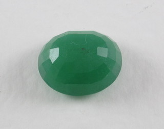 A green jade gemstone, approx 22ct