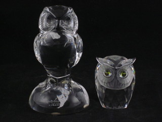 A Sevres glass paperweight in the form of a seated owl 4" and 1 other glass sculpture 2"
