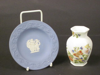 An Aynsley Cottage Garden patterned vase 3 1/2" and a  Wedgwood blue Jasperware ashtray