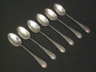 6 coffee spoons marked Sterling, 1 ozs