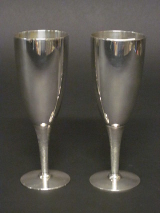 2 silver plated goblets by Mappin & Webb
