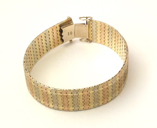A 14ct 3 colour gold bracelet