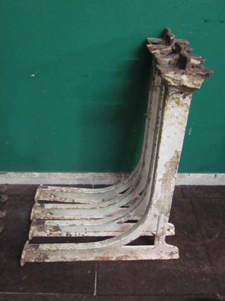 4 Victorian cast iron pier supports 33"