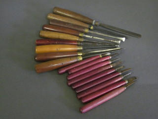 18 various carving chisels