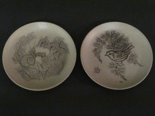 A Poole Pottery circular dish decorated a Robin and 1 other  decorated a field mouse and snail 5"