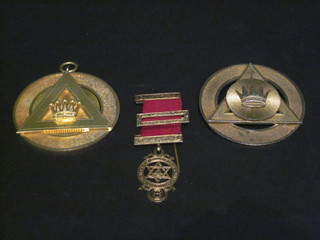 2 silver gilt Masonic Past Z's collar jewels 4 1/2 ozs together  with a gilt metal First Principal's jewel