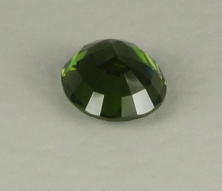 A natural green peridot, approx. 15.70ct