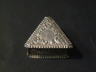 A Victorian triangular embossed silver trinket box, London 1888  1 ozs