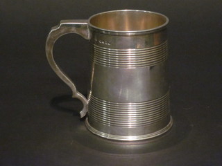 A Victorian silver pint tankard London 1842, 13 1/2 ozs