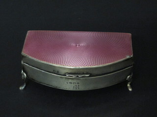 A heart shaped silver and enamelled trinket box with pink  enamelled lid, chipped, raised on cabriole supports 3", Birmingham 1945