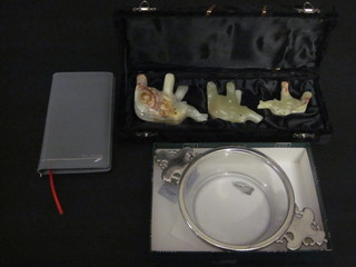 A Concorde diary, 3 carved onyx figures of elephants in a plush box, a Continental twin handled bowl with pewter mounts