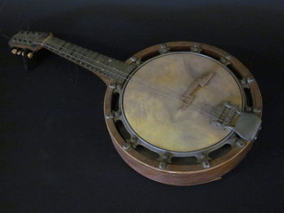 An 8 stringed banjo