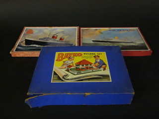 A Bako building set, 2 Victory jigsaw puzzles of liners