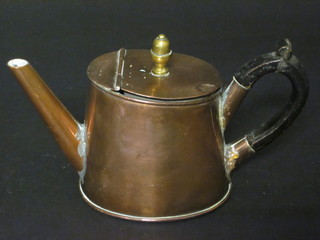 An oval copper kettle 7"