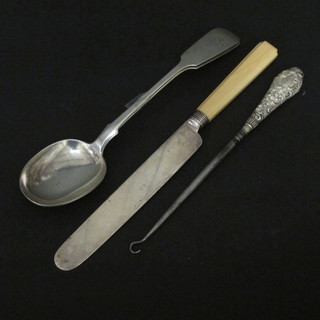 A pair of Continental silver fiddle pattern table spoons marked 800, a Georgian silver bladed cake knife with ivory handle and a  button hook