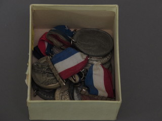 A collection of unofficial medals including 1890 commemorative  medal for the Incorporation of Chatham, 3 Edward VIII  coronation medals, 2 George V Coronation medals and 4 George  V Jubilee medals