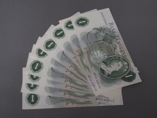 9 various green œ1 notes