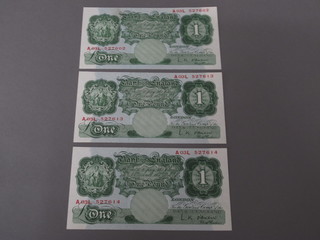 3 large green œ1 notes