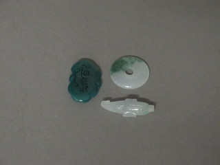 A carved "jade" figure of fruit and 2 small carved figures