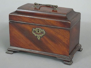 A Georgian rectangular mahogany 3 section caddy with hinged  lid, raised on bracket feet 9"