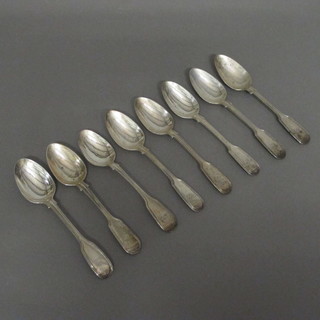 A harlequin set of 7 Victorian fiddle and thread pattern teaspoons, London 1841 and 1852, together with a similar  Georgian fiddle and thread pattern teaspoon, 6 ozs