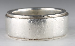 A Tiffany silver ring marked 925