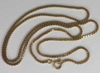 A 9ct gold box link chain