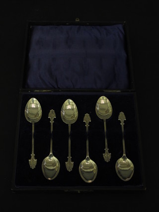 A set of 6 Edwardian silver coffee spoons, Birmingham 1907,  cased
