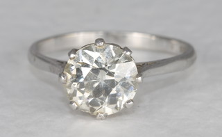 An 18ct white gold or platinum dress/engagement ring set a  solitaire diamond  ILLUSTRATED